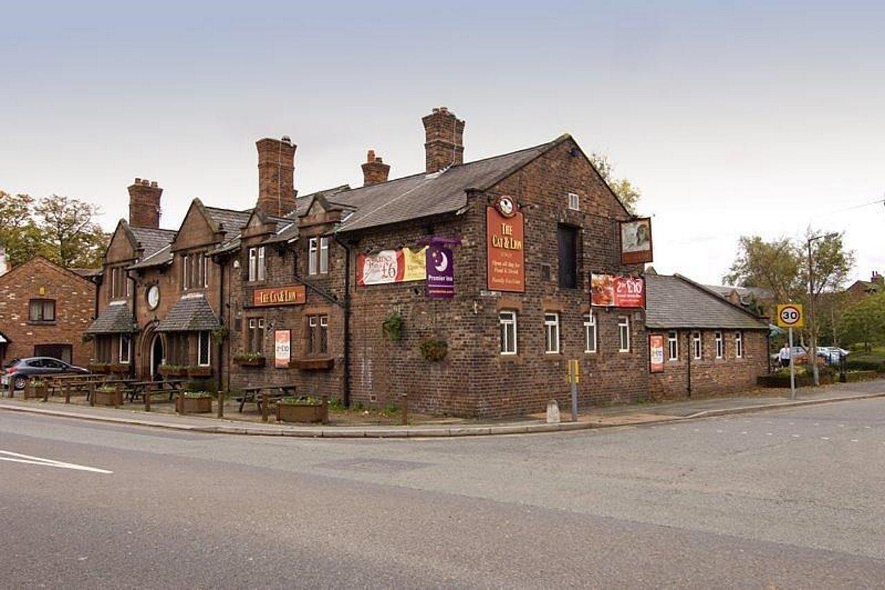 Premier Inn Warrington South Экстерьер фото